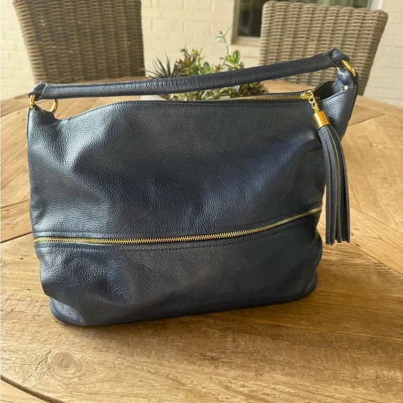 Onna Ehrlich Dark Navy Leather Shoulder Bag - Picture 4 of 16